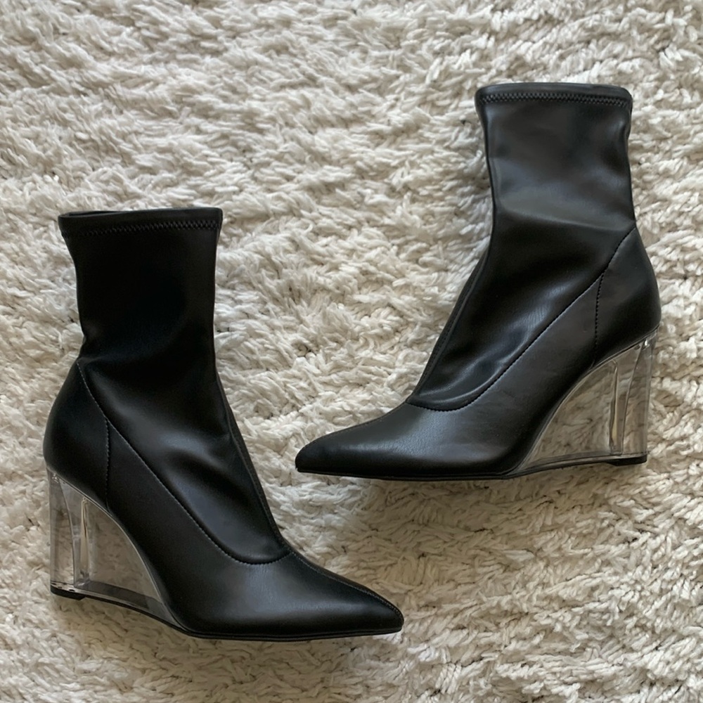 BRAND NEW Open Edit clear platform ankle booties